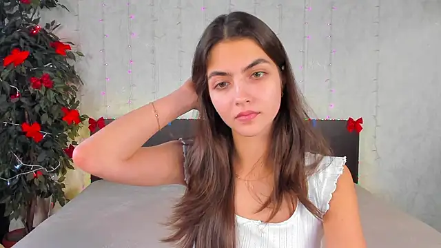 Snapshot of Milana_Crystal_ chatting on January 4, 2025, 11:33 am Milana Crystal online show from January 4, 2025, 11:33 am