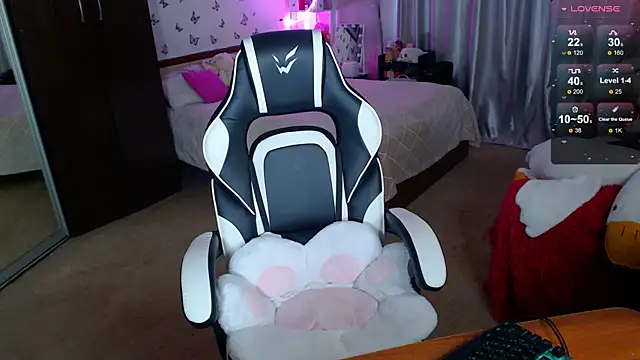 Sidney blush online show from March 18, 2026, 8:06 am