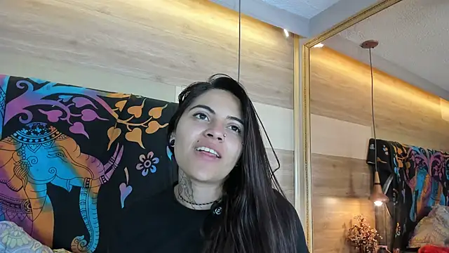 Cori Paige online show from October 9, 2025, 4:54 am