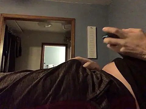 Snapshot of Hebrewhammers42 chatting on February 9, 2025, 7:05 am Hebrewhammers42 online show from February 9, 2025, 7:05 am