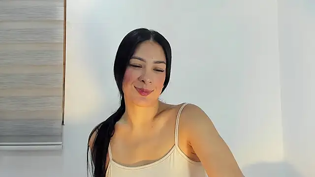 bella hadid1  online show from March 21, 2026, 12:26 am