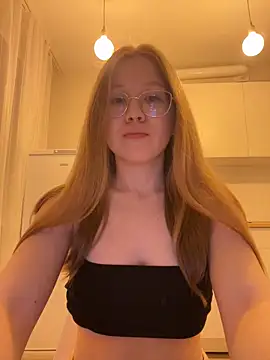 Snapshot of Eva_Weyne chatting on October 11, 2025, 6:50 pm Eva Weyne online show from October 11, 2025, 6:50 pm