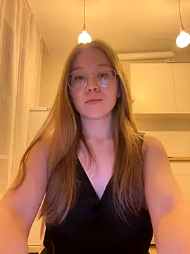 Snapshot of Eva_Weyne chatting on October 30, 2025, 7:58 pm Eva Weyne online show from October 30, 2025, 7:58 pm