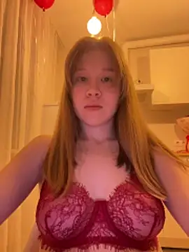 Eva Weyne online show from March 31, 2026, 8:20 pm