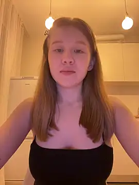 Eva Weyne online show from April 16, 2026, 8:42 pm