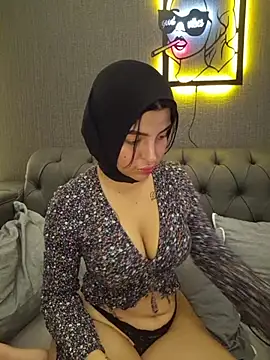 Esmertarcinim online show from December 19, 2025, 2:13 pm