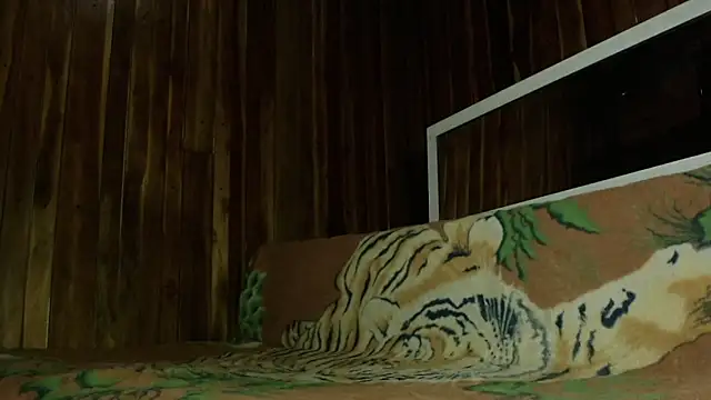 Snapshot of DEMARCOUS_NM chatting on November 7, 2025, 12:38 pm DEMARCOUS NM online show from November 7, 2025, 12:38 pm