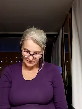 Snapshot of irinamaux chatting on October 1, 2025, 7:20 pm irinamaux online show from October 1, 2025, 7:20 pm