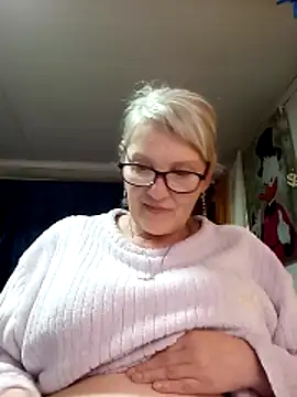 Snapshot of irinamaux chatting on May 28, 2026, 12:57 pm irinamaux online show from May 28, 2026, 12:57 pm