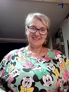 Snapshot of irinamaux chatting on May 31, 2026, 9:38 pm irinamaux online show from May 31, 2026, 9:38 pm