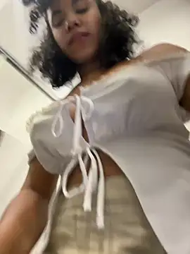 Brunettexio online show from December 8, 2024, 5:22 pm