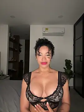 Brunettexio online show from February 5, 2025, 11:17 pm