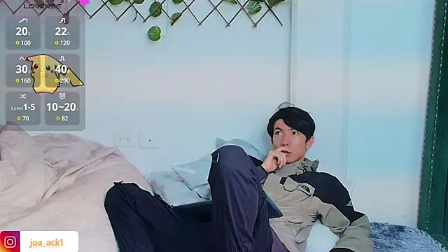 Levii Ackermann online show from March 11, 2025, 2:40 pm