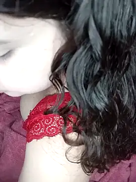 Snapshot of Yara_gordinha_peluda chatting on February 25, 2025, 11:55 pm Yara gordinha peluda online show from February 25, 2025, 11:55 pm
