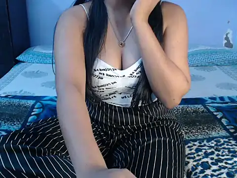 Snapshot of Freya_nia chatting on January 6, 2025, 11:18 am Freya nia online show from January 6, 2025, 11:18 am