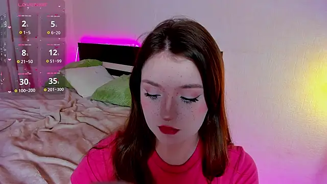 lexxxxxxi online show from October 9, 2025, 6:28 pm