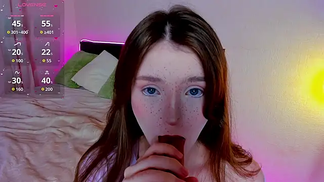 lexxxxxxi online show from October 26, 2025, 6:14 pm