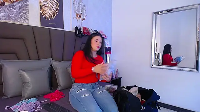 Sofi Perez  online show from April 5, 2026, 11:18 am