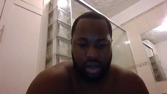 Snapshot of Bighood_T chatting on April 30, 2026, 3:35 am Bighood T online show from April 30, 2026, 3:35 am
