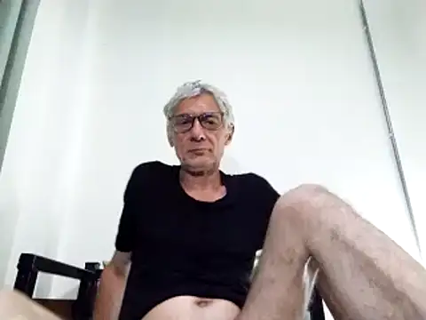 BIGUNCUTHARDCOCK online show from March 5, 2025, 1:50 pm