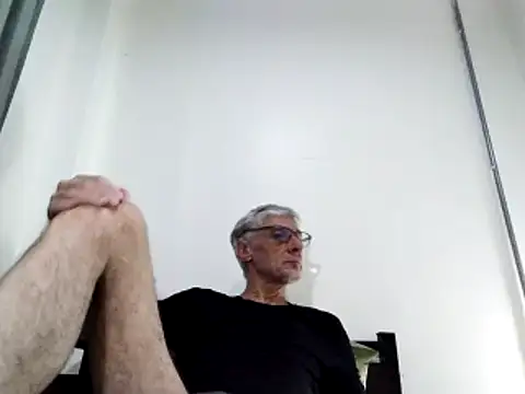 BIGUNCUTHARDCOCK online show from March 6, 2025, 10:52 am