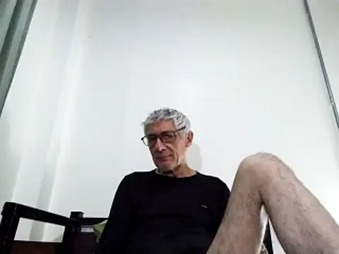 BIGUNCUTHARDCOCK online show from March 6, 2025, 1:57 pm