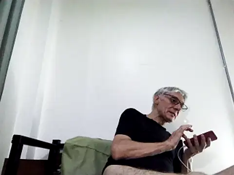 BIGUNCUTHARDCOCK online show from March 9, 2025, 2:43 pm