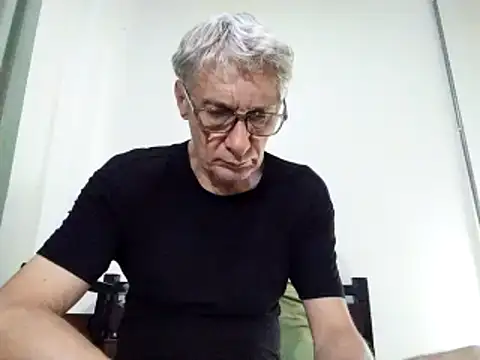 BIGUNCUTHARDCOCK online show from March 13, 2025, 1:32 am