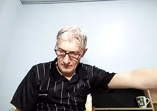 BIGUNCUTHARDCOCK online show from September 12, 2025, 1:38 am