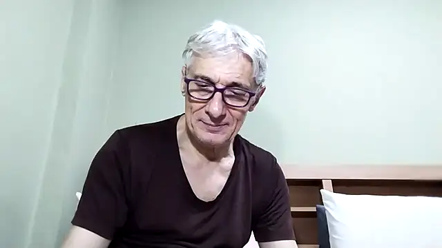 BIGUNCUTHARDCOCK online show from October 1, 2025, 2:23 pm