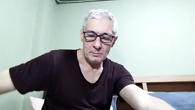 BIGUNCUTHARDCOCK online show from October 4, 2025, 2:42 am