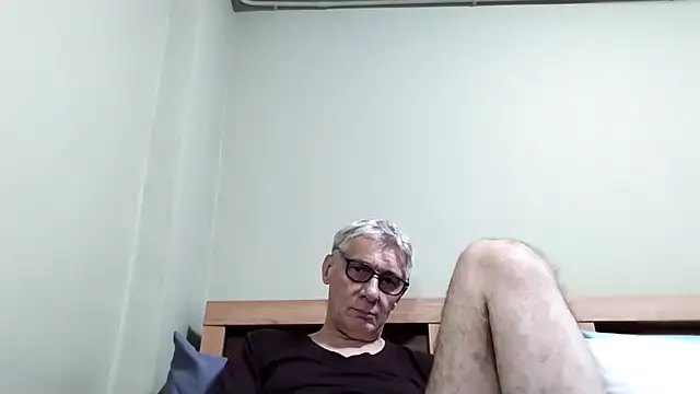 BIGUNCUTHARDCOCK online show from November 8, 2025, 1:44 pm