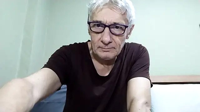 BIGUNCUTHARDCOCK online show from November 26, 2025, 12:22 am