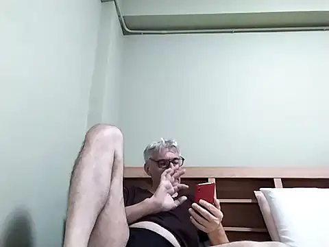 BIGUNCUTHARDCOCK online show from January 11, 2026, 2:44 pm