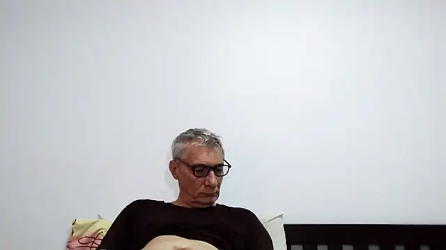 BIGUNCUTHARDCOCK online show from February 5, 2026, 1:54 am