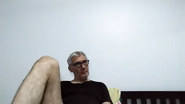 BIGUNCUTHARDCOCK online show from February 16, 2026, 1:29 pm