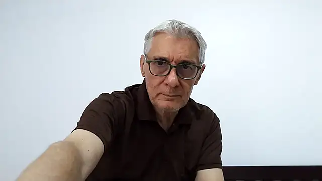 BIGUNCUTHARDCOCK online show from May 15, 2026, 11:45 pm