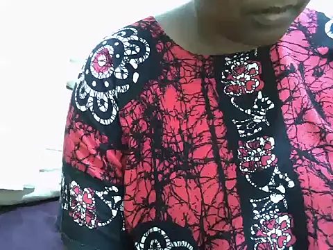 Snapshot of Giannah01 chatting on September 24, 2025, 8:12 pm Giannah01 online show from September 24, 2025, 8:12 pm