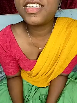 Snapshot of tamilachi4u chatting on January 3, 2025, 5:31 pm tamilachi4u online show from January 3, 2025, 5:31 pm