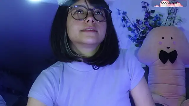 loIijanne online show from March 17, 2026, 11:52 pm