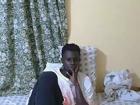 large blackdick online show from October 31, 2025, 11:28 pm