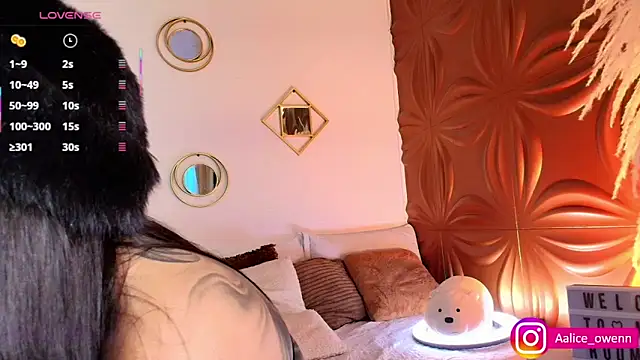 Aliceowenn online show from September 28, 2025, 10:48 pm