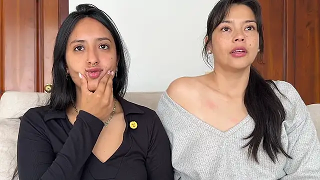 2SummerLove1 online show from October 25, 2025, 2:02 pm