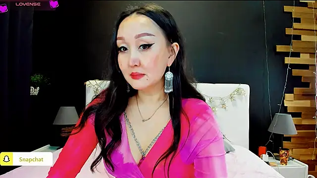 Julianna Jami online show from January 24, 2025, 3:02 pm