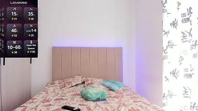 Snapshot of Samyq8 chatting on March 21, 2025, 7:13 pm Samyq8 online show from March 21, 2025, 7:13 pm