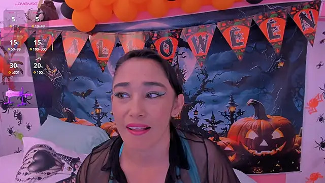 charlotte-11 online show from October 20, 2025, 4:18 pm