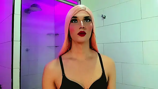 Victoria Kastelo online show from November 5, 2025, 7:14 pm