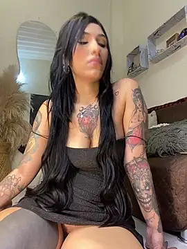 Snapshot of Sweetie_Arianna chatting on March 6, 2025, 4:41 am Sweetie Arianna online show from March 6, 2025, 4:41 am