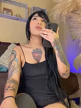 Snapshot of Sweetie_Arianna chatting on September 10, 2025, 2:11 am Sweetie Arianna online show from September 10, 2025, 2:11 am