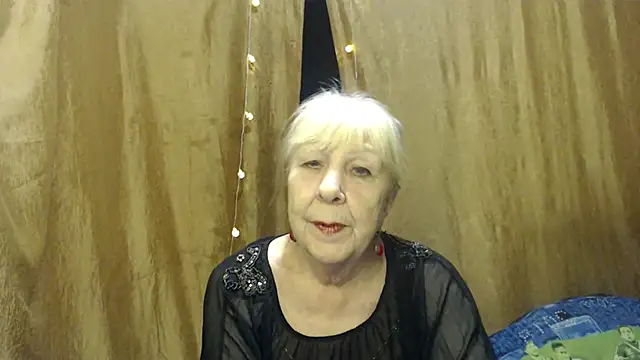  Estelitta 5 online show from January 19, 2025, 7:15 pm